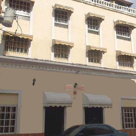 Hostal Condo-Parque Santo Domingo Luaran gambar