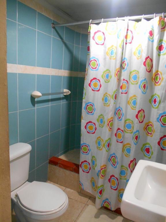 Hostal Condo-Parque Santo Domingo Luaran gambar