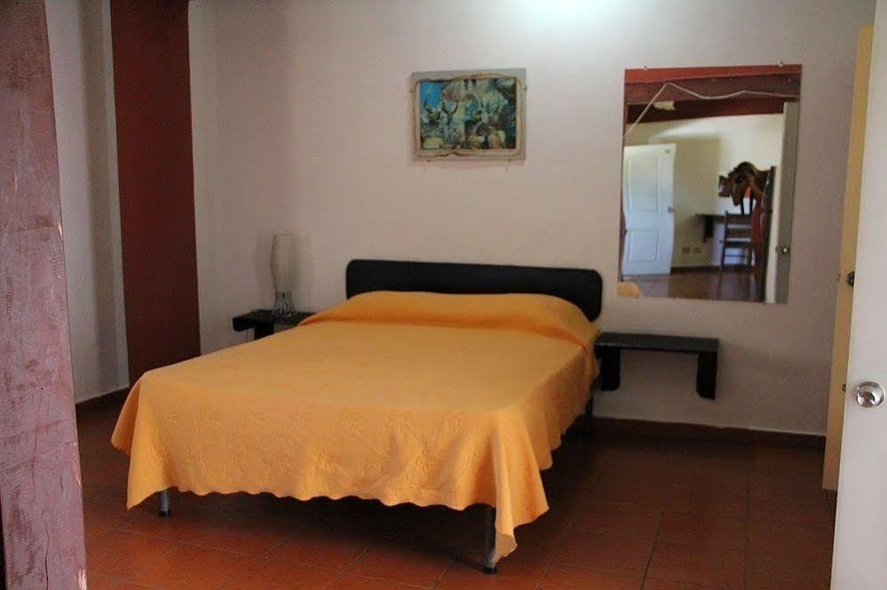 Hostal Condo-Parque Santo Domingo Luaran gambar