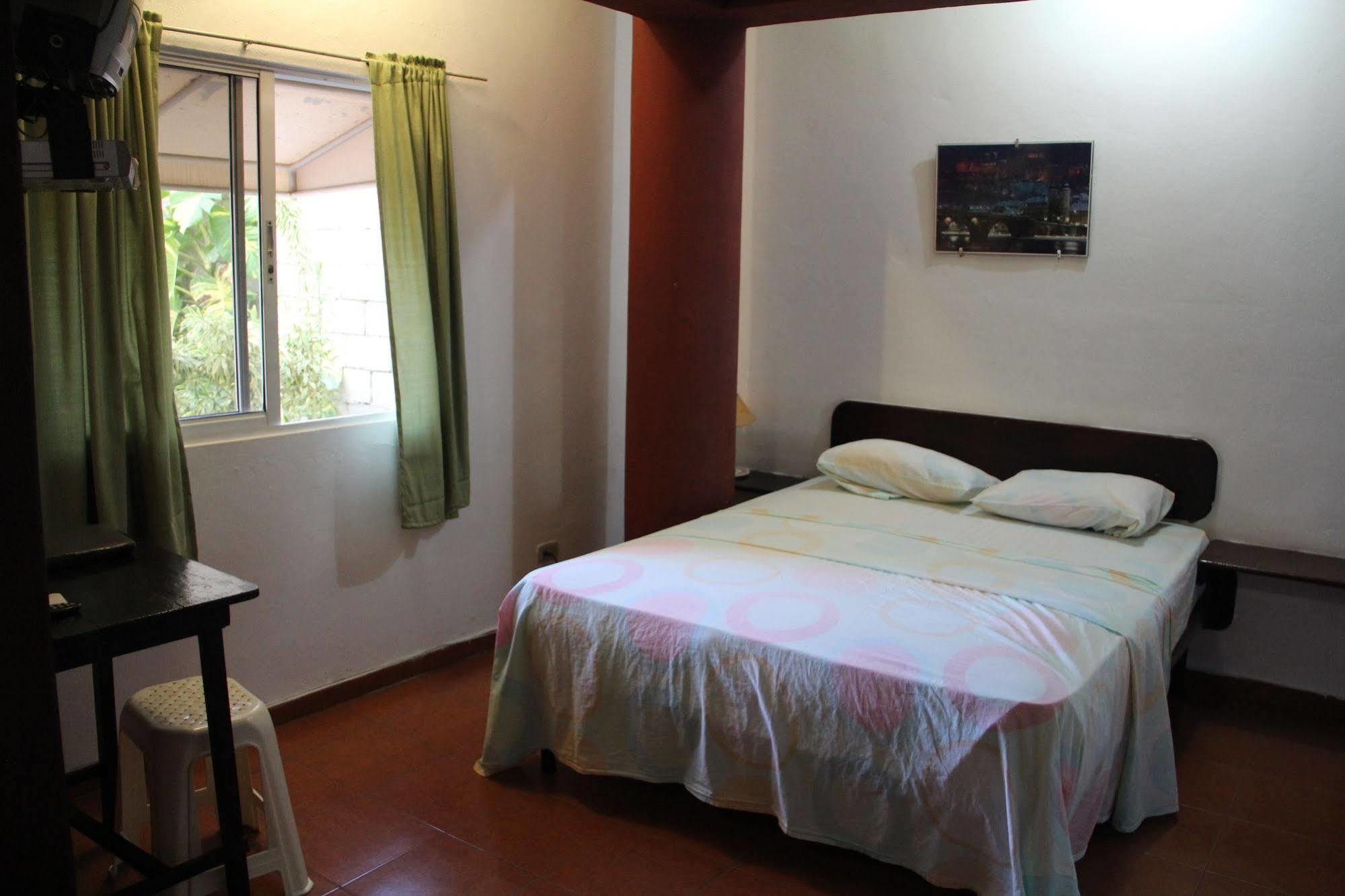 Hostal Condo-Parque Santo Domingo Luaran gambar